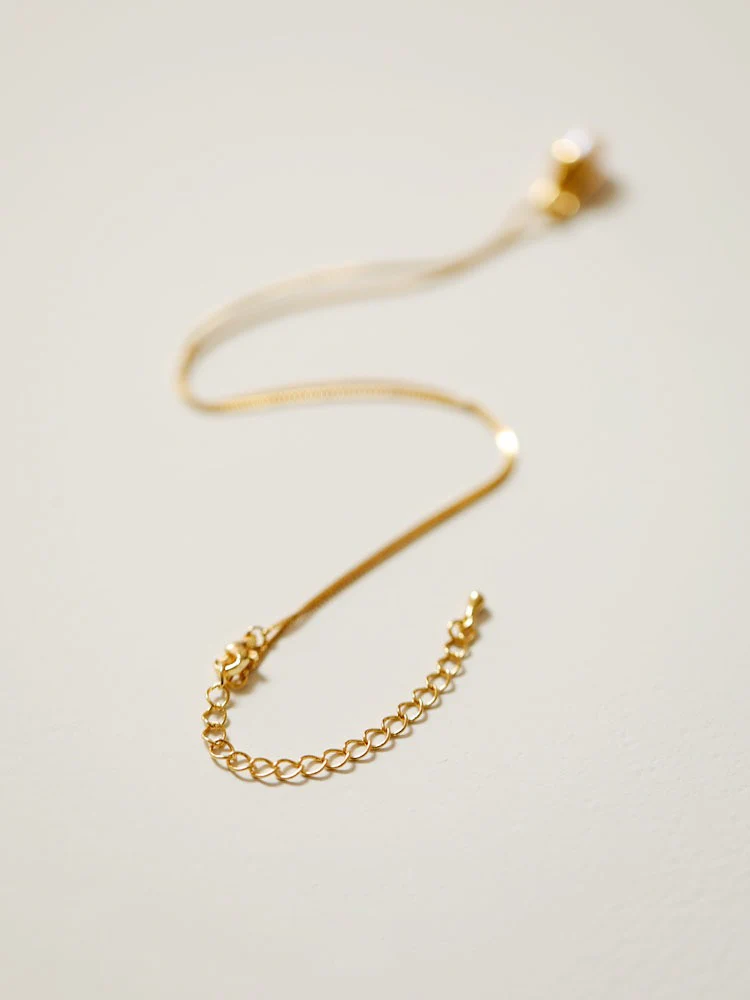 Anne Pearl Drop Necklace - Image 5