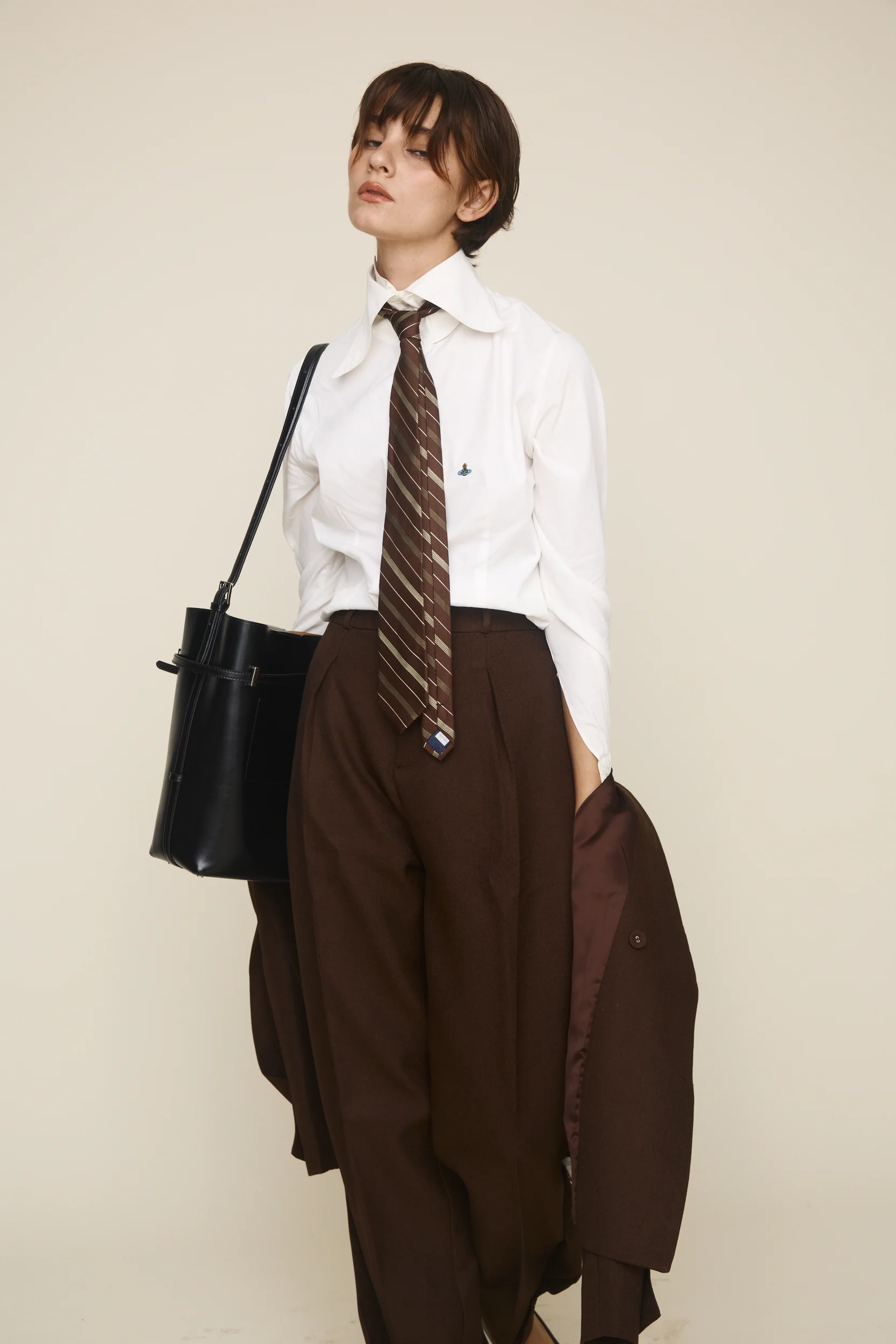 Black Belted Leather Tote Bag - Image 17