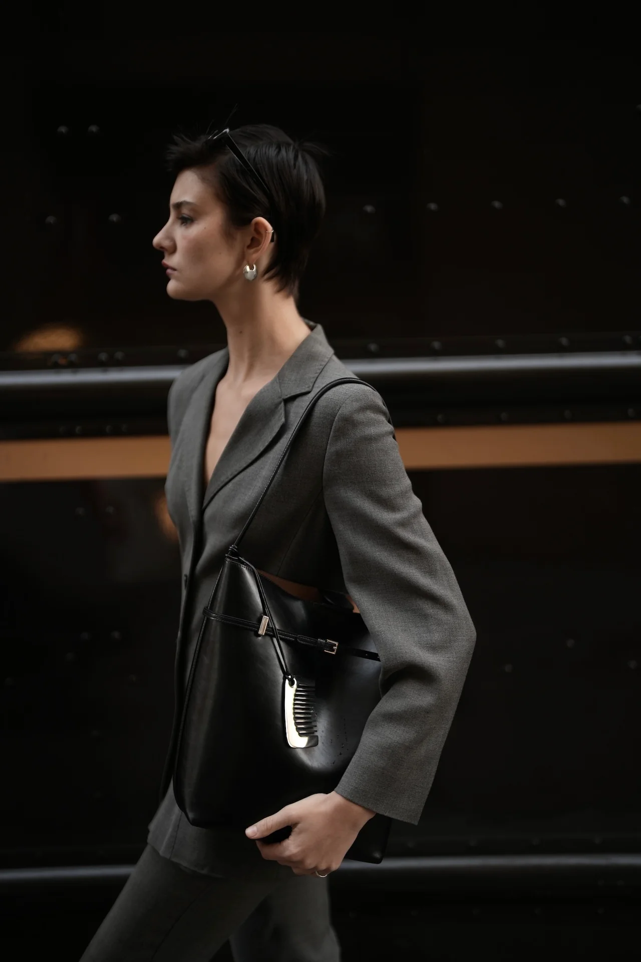 Black Belted Leather Tote Bag - Image 27