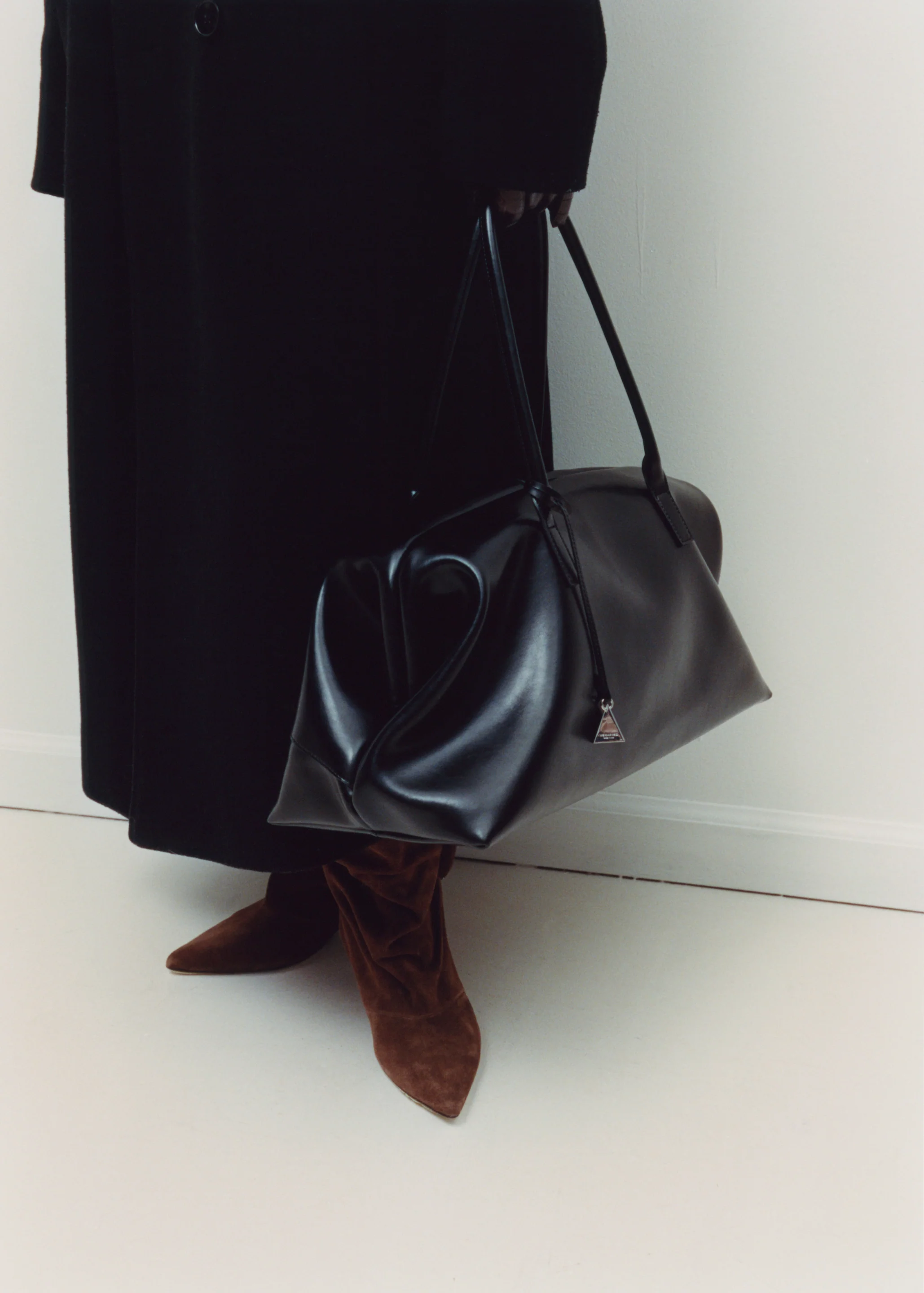 Black Club Bag - Image 15