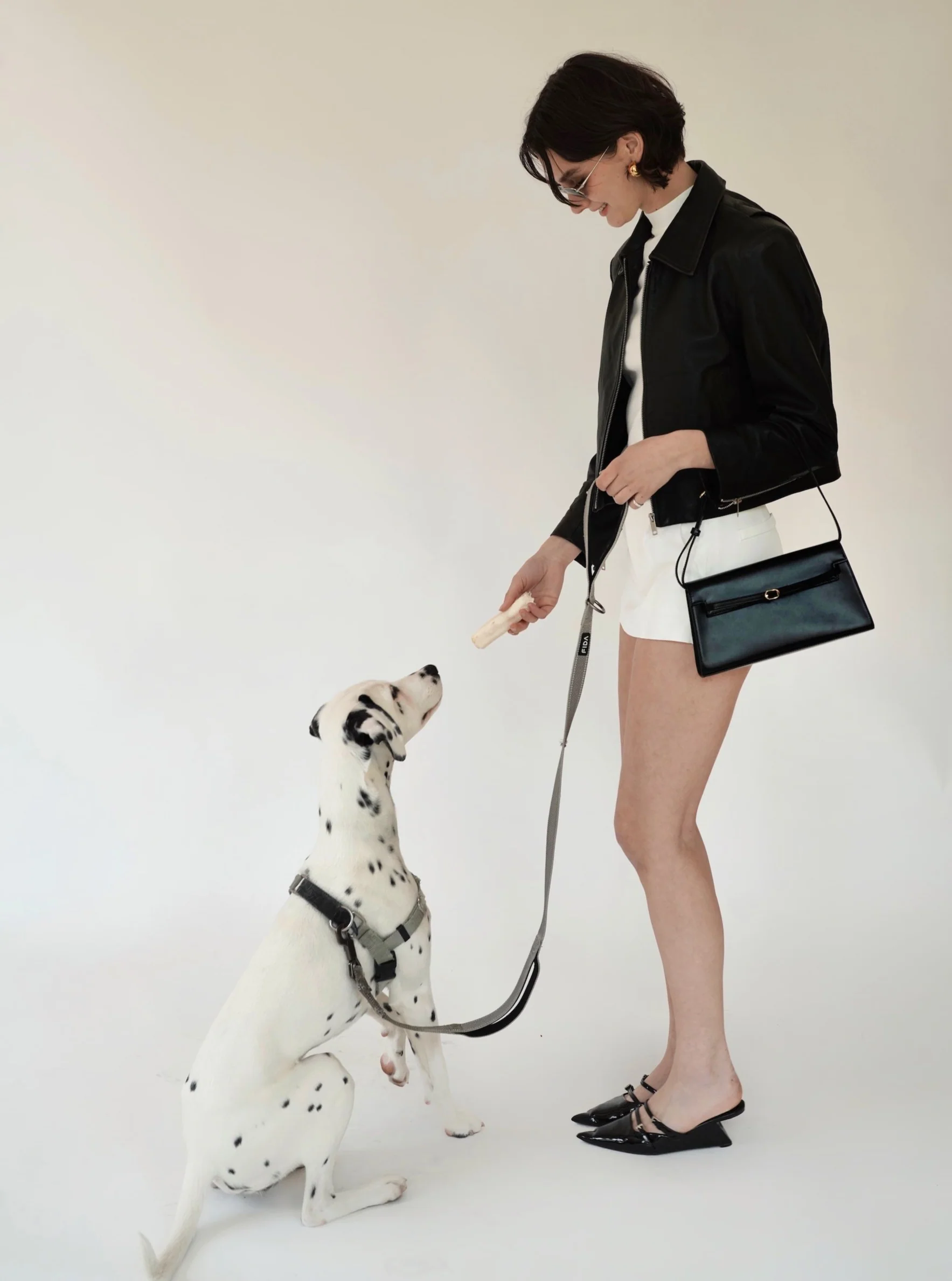 Noir Allure Shoulder Bag - Image 19