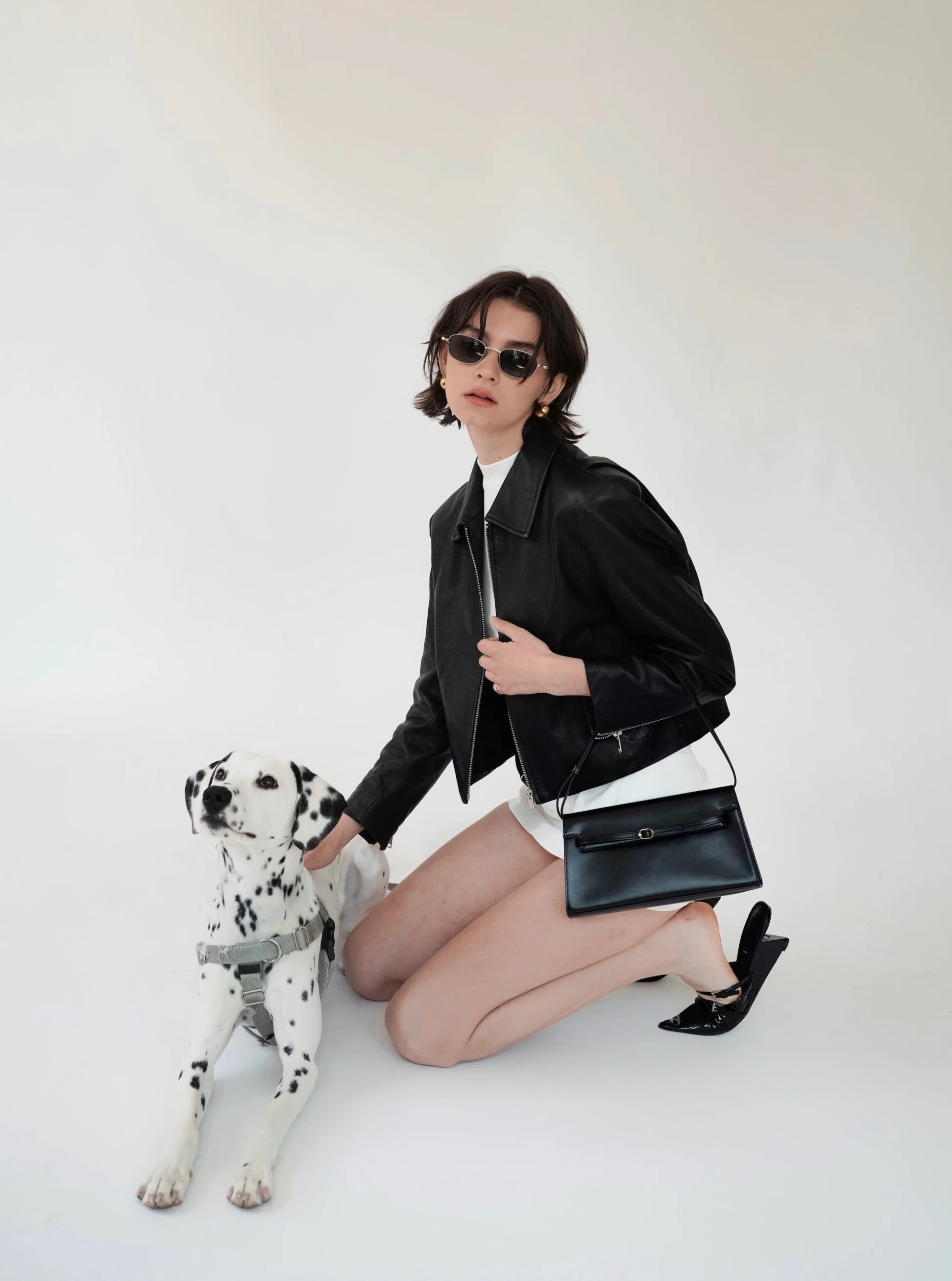 Noir Allure Shoulder Bag - Image 20