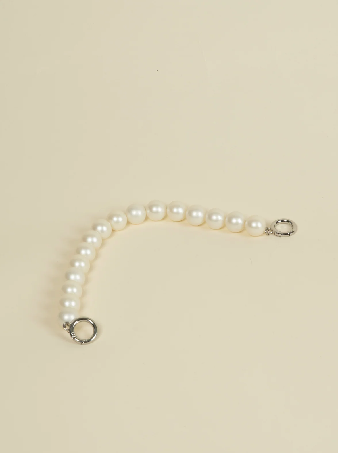 The Chains - Image 13