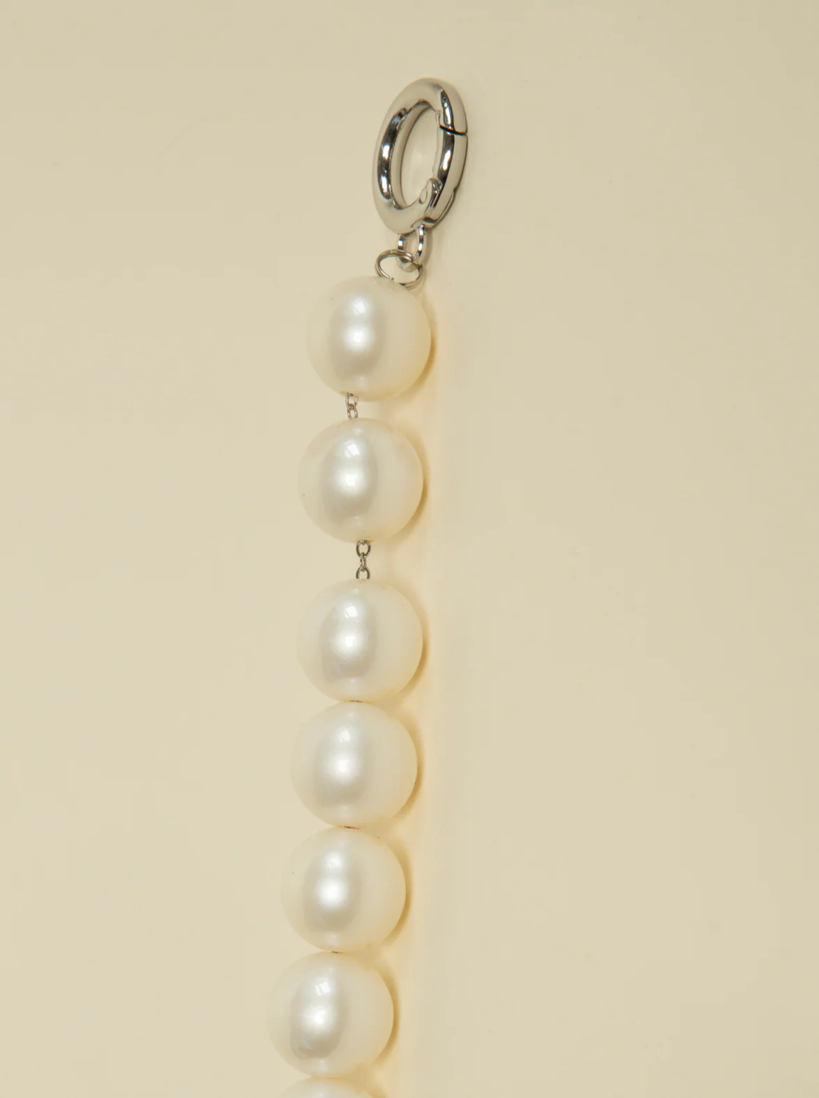 The Chains - Image 14