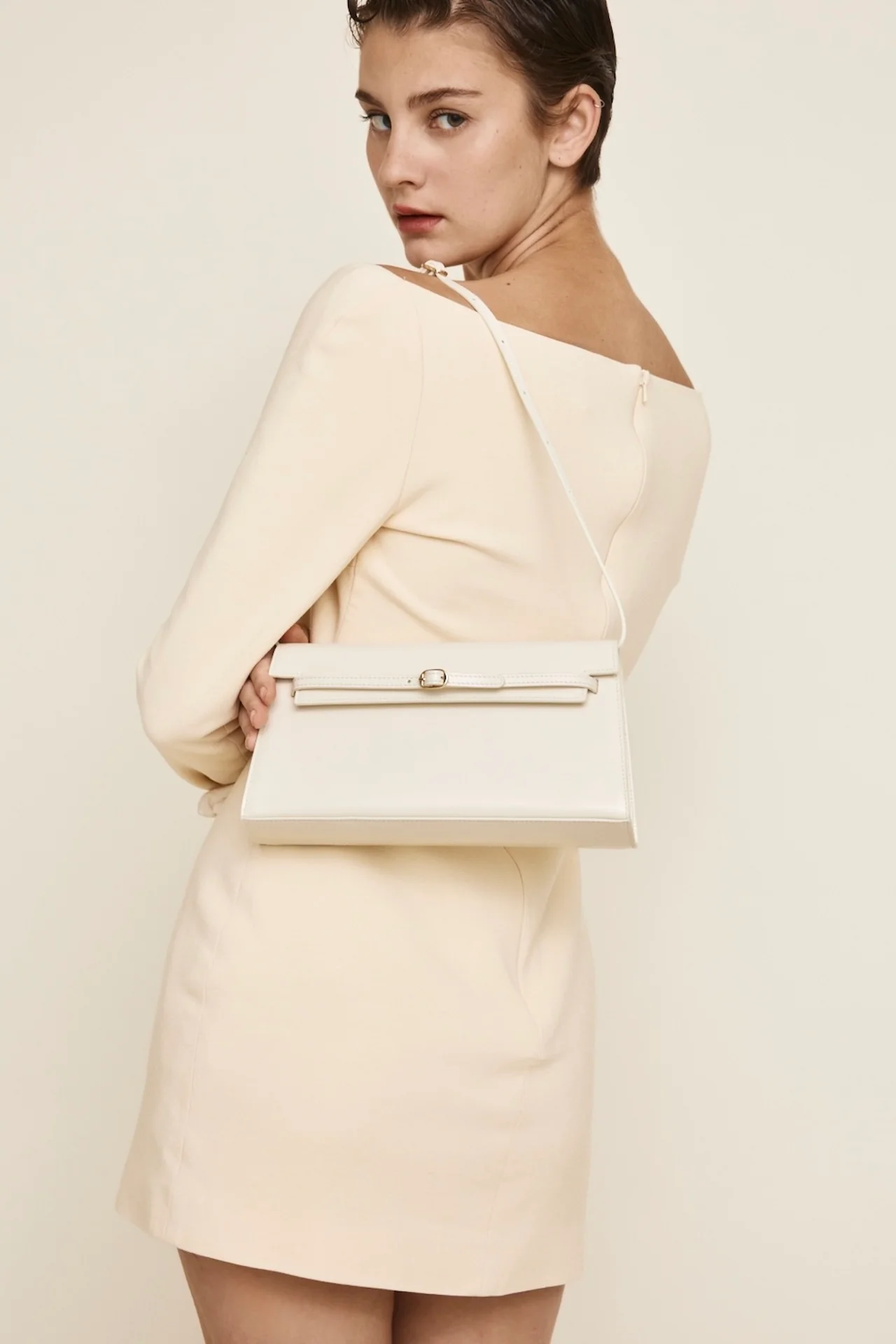 Ivory Poise Shoulder Bag - Image 12