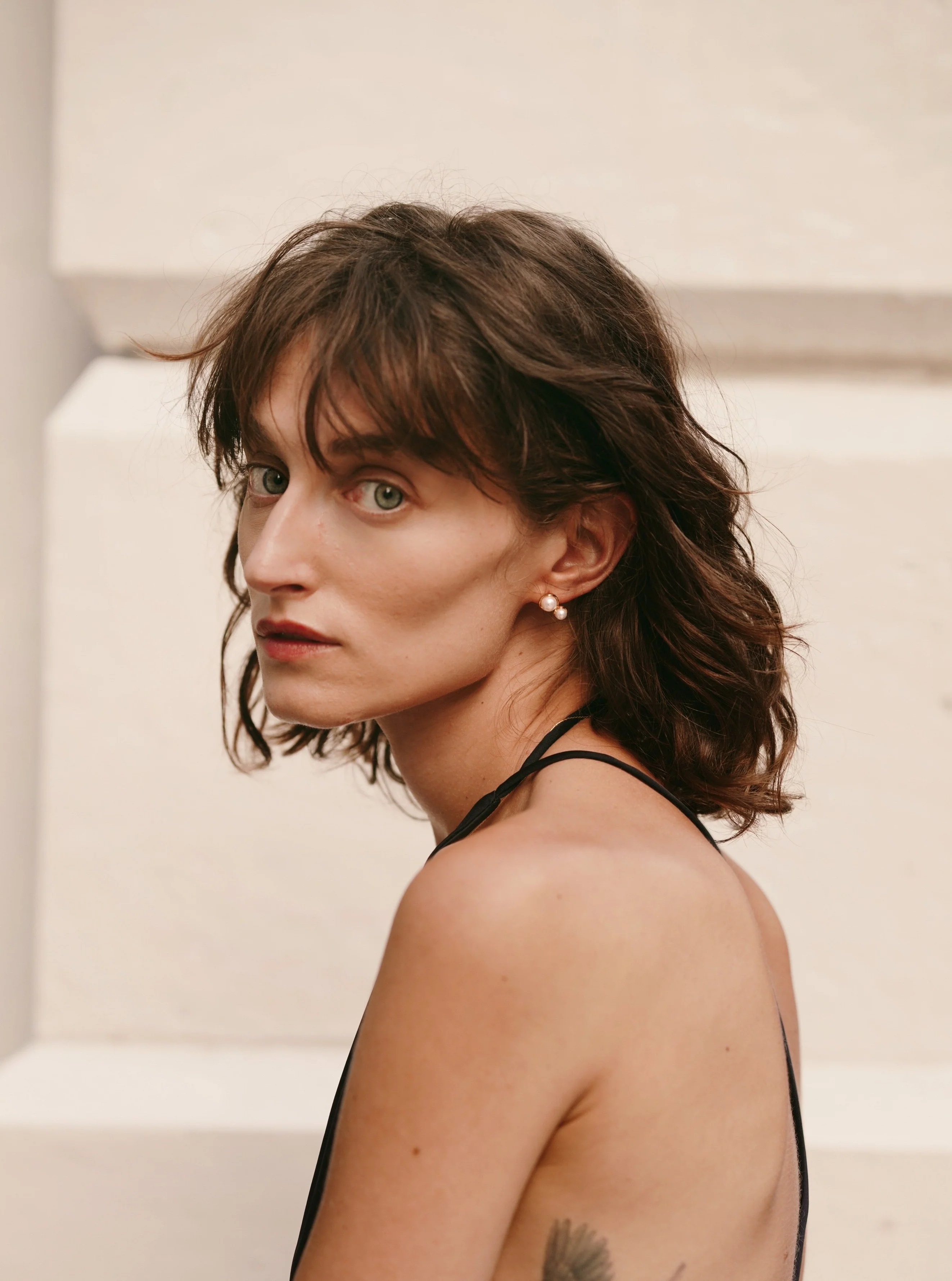 Lily Pearl Earrings - Image 5