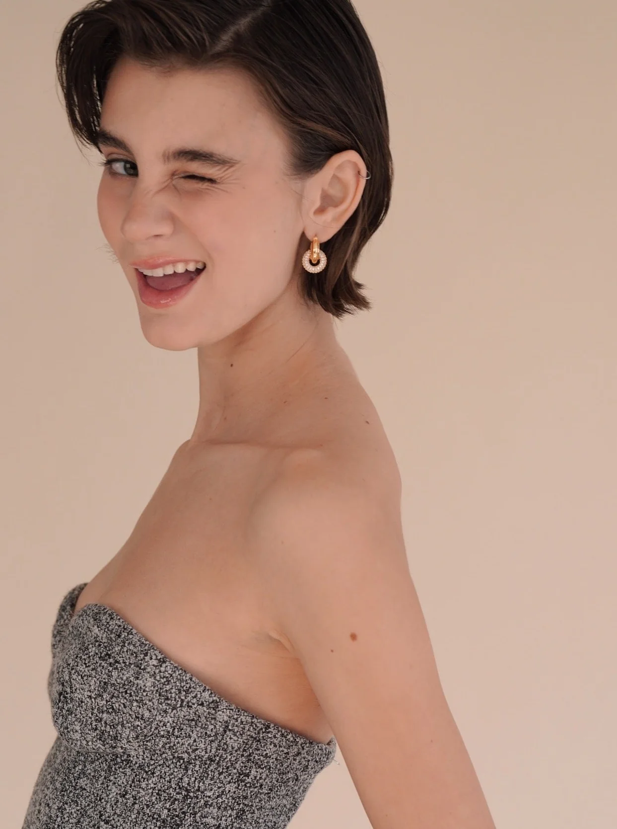 Mini Knot Earrings - Image 4