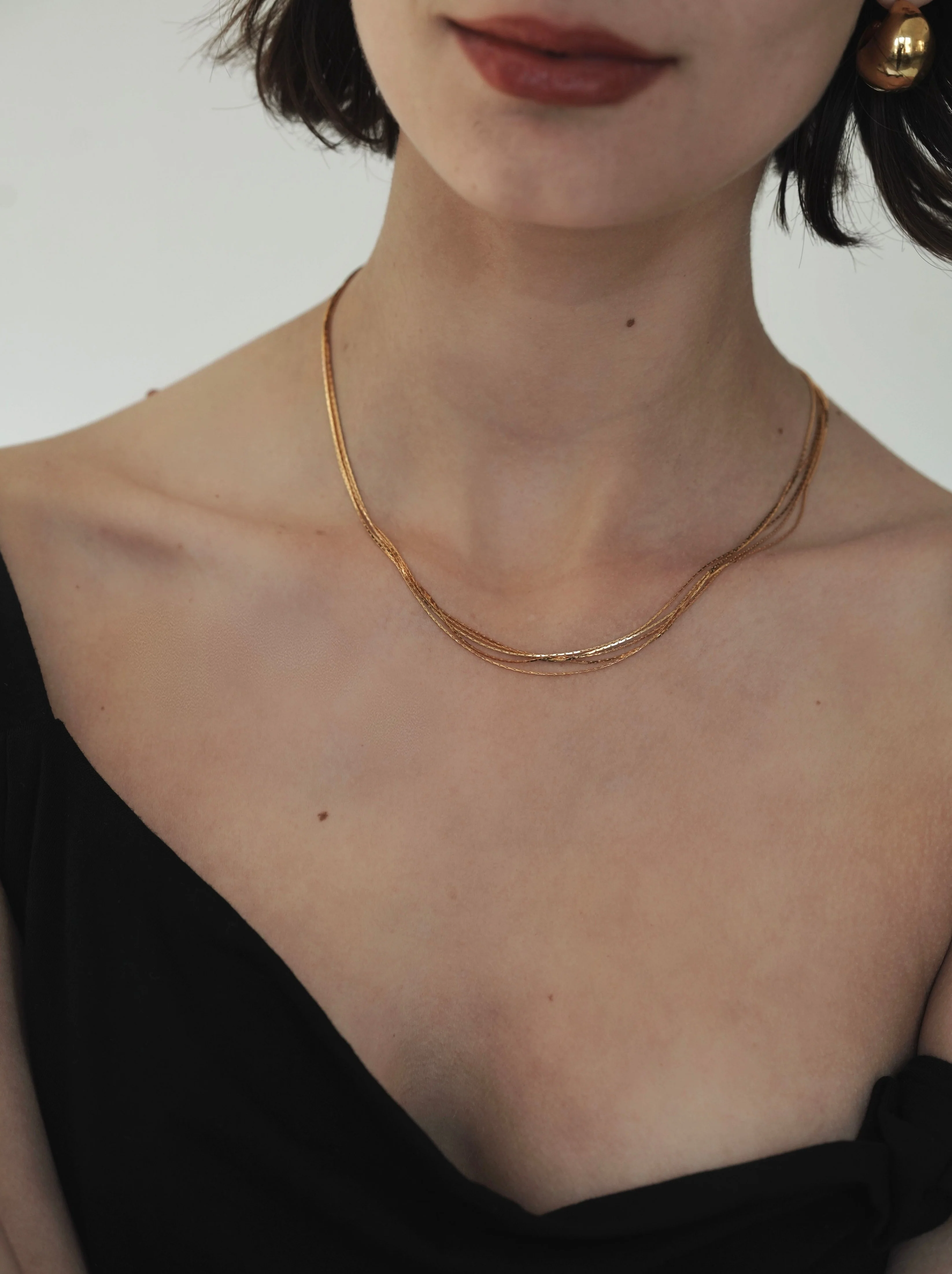 Minimal Layers Necklace - Image 4