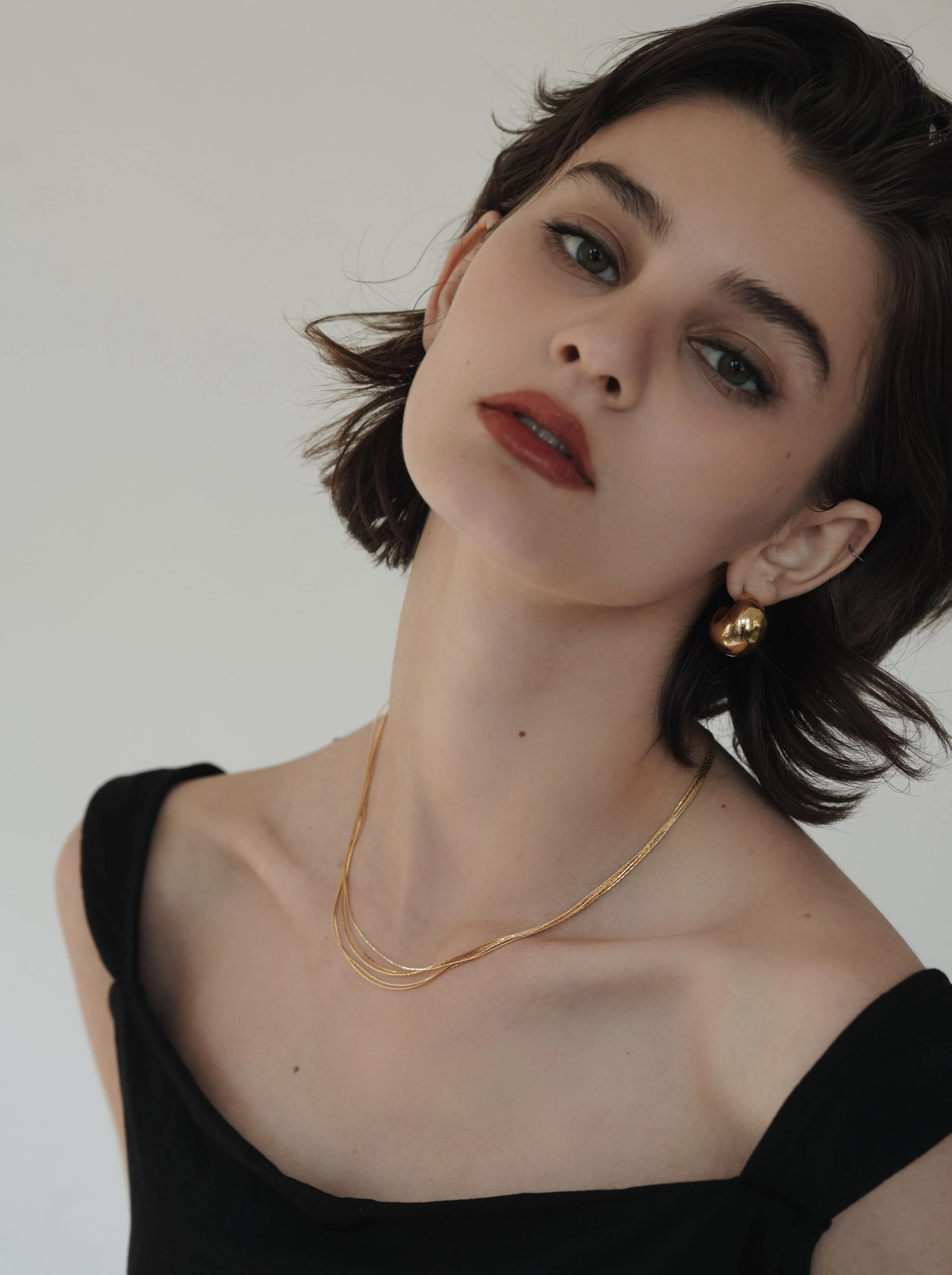 Minimal Layers Necklace - Image 6