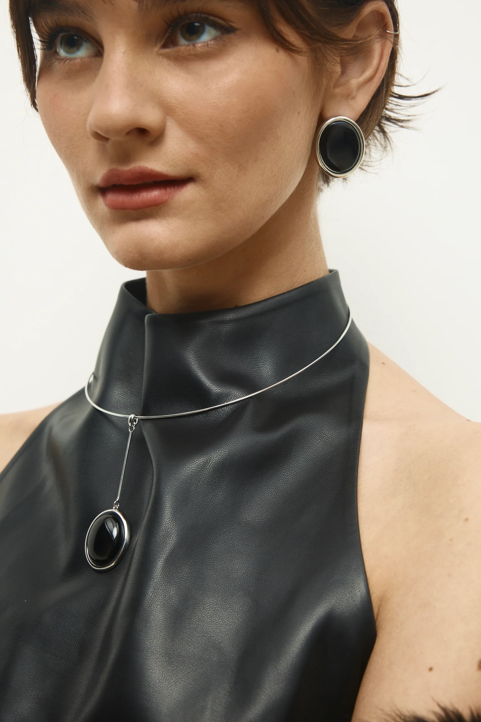 Onyx Orb Drop Choker - Image 5