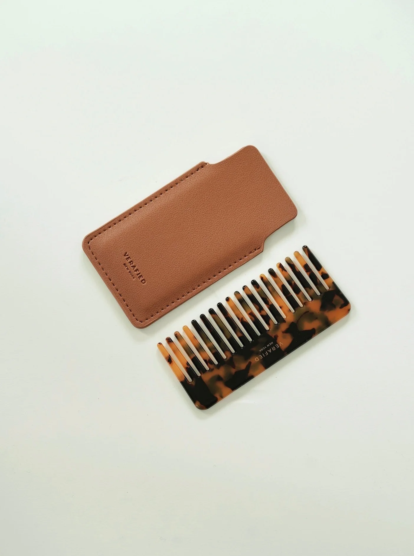 Tan Hair Comb with Case - Image 6